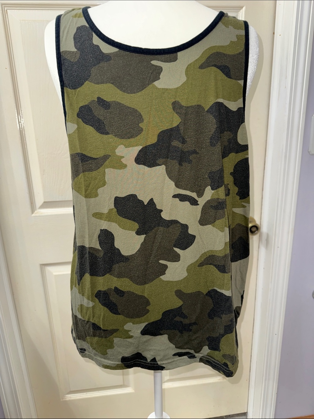 Urban Pipeline Men's Camouflage Tank Top - Size Medium  Like New